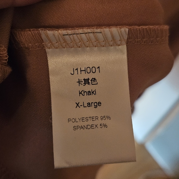 Elegant Tan Sleeveless Dress - Picture 3 of 3